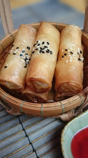 Rollos de primavera fritos vietnamitas —  Fotos de Stock