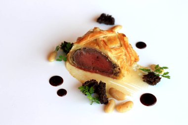 Fasulye pastayla sığır eti