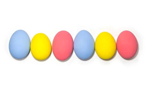 Uova di Pasqua isolate su sfondo bianco — Foto Stock