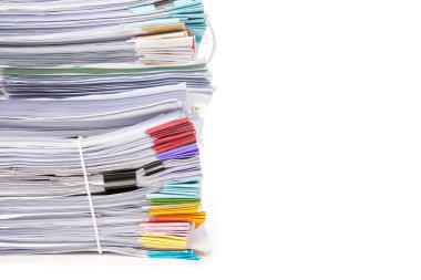 Beyaz arkaplanda izole edilmiş belge yığını. Belgeler yığın.