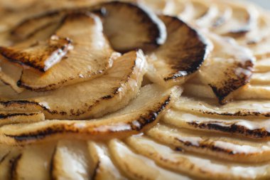 Elma tart arka plan. Geleneksel Fransız tatlı tatlı. Lezzetli, iştah açıcı, ev yapımı pasta dilimleri taze meyve ile. Kopya alanı, portre