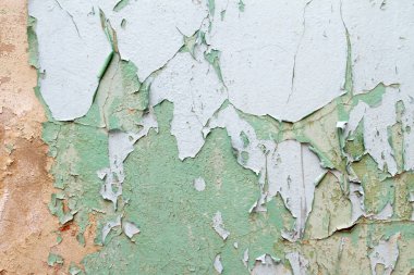 Antika arka plan doku duvar eski çimento çatlaklar ile eski boya izleri üzerinde eski tuğla.