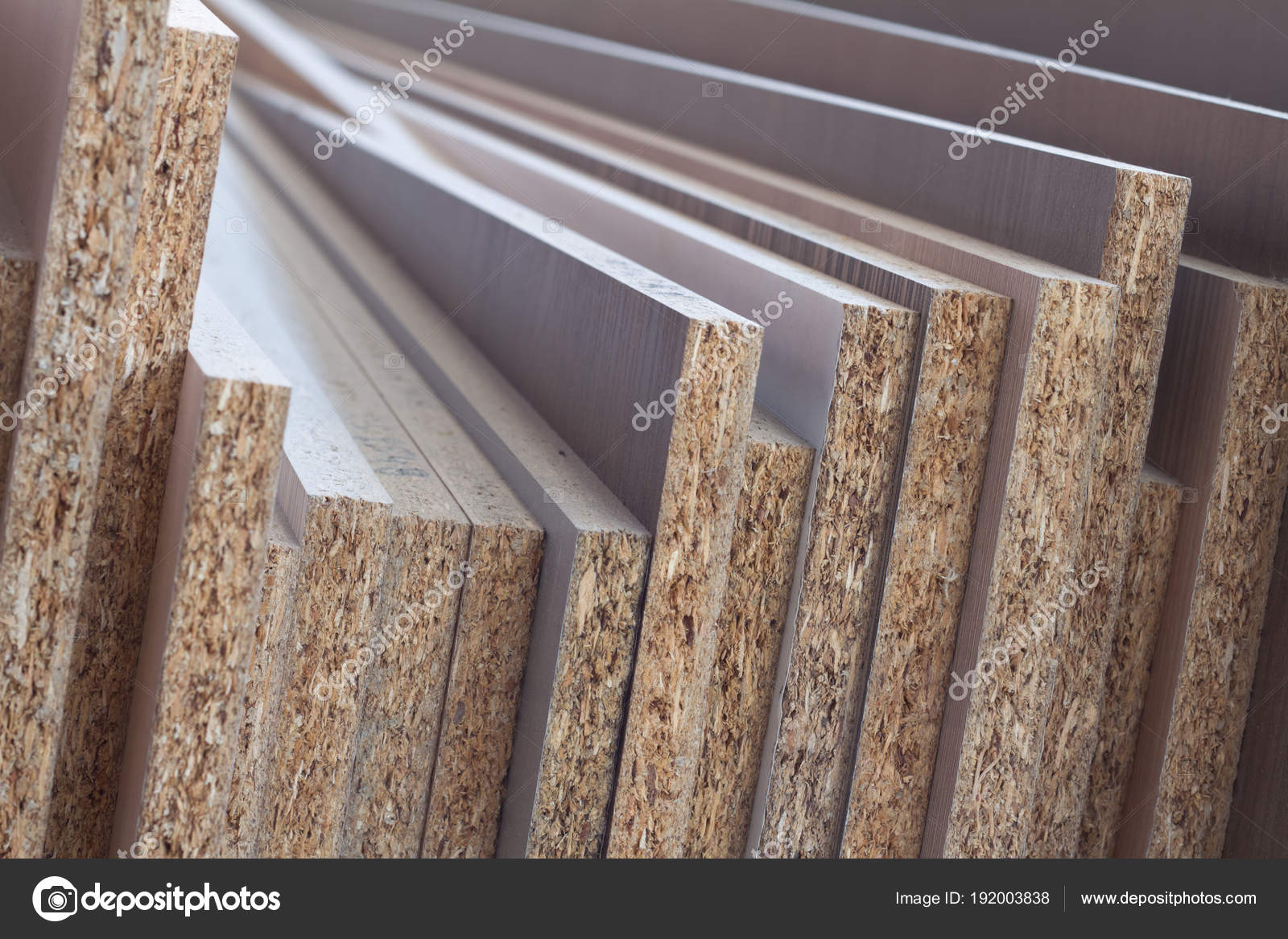 MDF, PARTICLE BOARD. Wood panels of different thicknesses and colors. — Stock Photo © Ramann