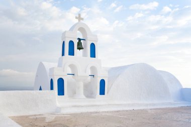 Yunanistan 'ın Santorini adasında beyaz mimari.