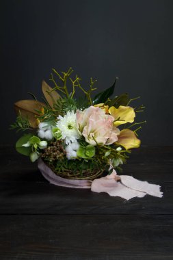 Çiçek aranjmanı eski tarz, Noel ya da Yeni Yıl konseptinde