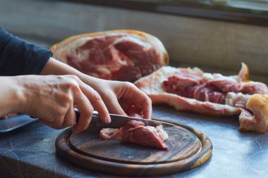 Adım adım domuz boğumları, ketojenik diyet, düşük karbonhidrat diyeti, seçici odaklanma