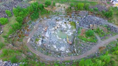 Açık döküm madencilik granit. Hava anket