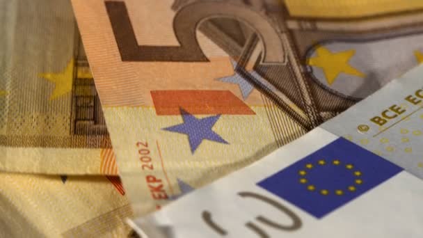 Euro geld op de tafel — Stockvideo