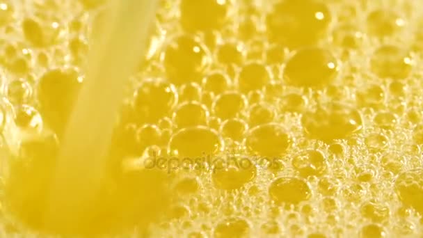 泡沫在橙汁 — 图库视频影像