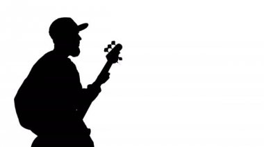 Bas gitar ile müzisyen silüeti