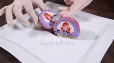 Pastayı tabağa koy