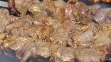 Izgarada ızgara kebap
