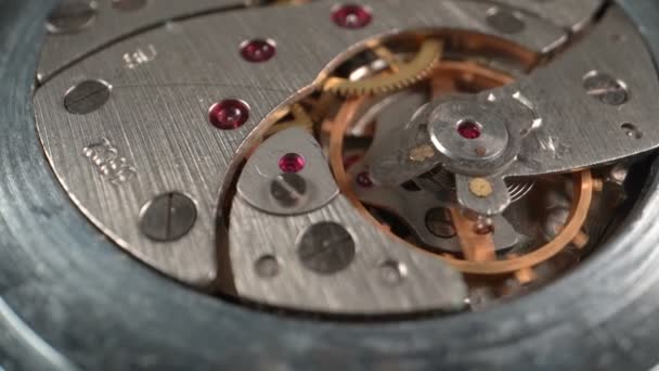 机械手表的内部工作的机械手表 — 图库视频影像