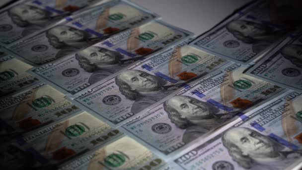 Banconote in dollari rastrellate dal tavolo — Video Stock