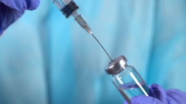 Kapağı iğneden çıkar.