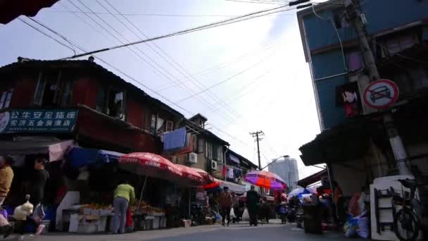 Cina, shanghai-12 set, 2016: Tipica strada della città vecchia cinese, shanghai mercato tradizionale dello shopping . — Video Stock