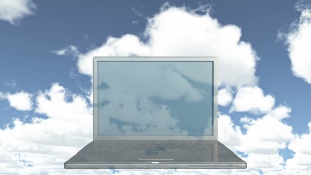 4 k 클라우드 컴퓨터 데이터 저장, 시간 경과 구름, 푸른 하늘에의 동영상을 재생 하는 노트북. — 비디오
