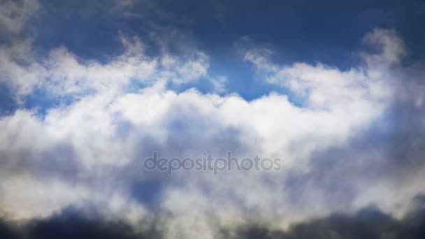 Spektakuläre Wolken bedecken Himmel, Altocumulus, Dämmerung, Sandsturm. — Stockvideo