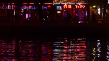 Çin-Ekim 12, gölde görkemli Çin antik mimari lighting.pedestria ile 2016:reflection