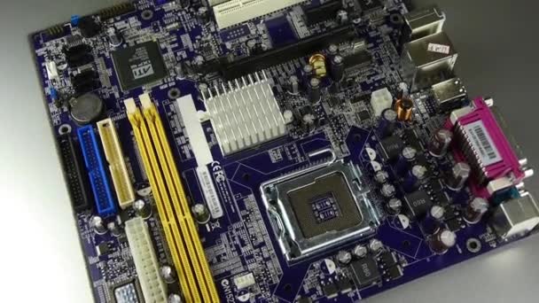 Placa-mãe do computador, montagem de circuito eletrônico rotativo. — Vídeo de Stock