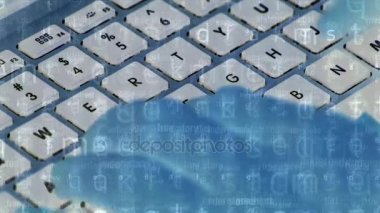 Bilgisayar kod yazma, yazma laptop klavye, bilgisayar okur işleç.