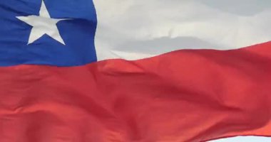 4 k Şili bayrağı rüzgarda çırpınan.