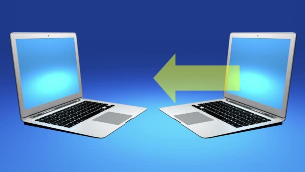 4k, передача данных между компьютерами, ноутбук с синим экраном . — стоковое видео