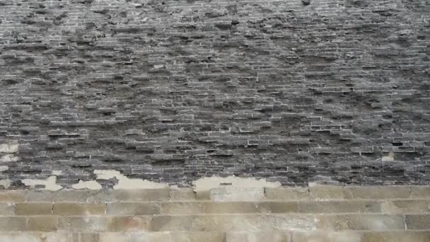 Starożytne miasto Wielki Mur tekstury.Pogodowanie muru. — Wideo stockowe