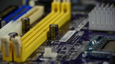 Bilgisayar anakart, elektronik devre kartı.