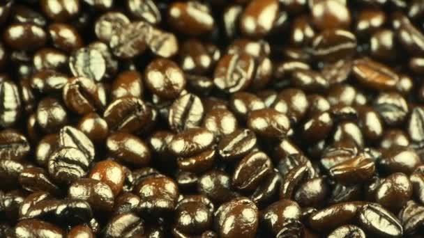 Grãos de café close-up, alimentos . — Vídeo de Stock