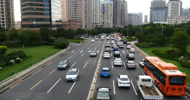 China-Sep 08,2016: 4k Orașul urban modern blocaje de trafic aglomerate, stradă autostradă și clădiri de case de afaceri — Videoclip de stoc