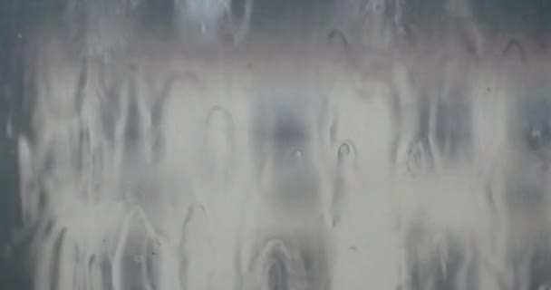 4 k pencere yağmur damlaları, ev. — Stok video
