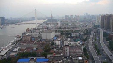 Hava görünümünü Şangay nanpu Üstgeçit trafik, ciddi kirliliği haze.