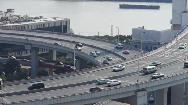 Tid förflutit, närbild av urban överfart trafik utbyte. — Stockvideo