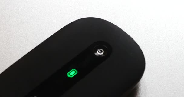 4 k Wi-Fi Router Blinking tekenen. — Stockvideo