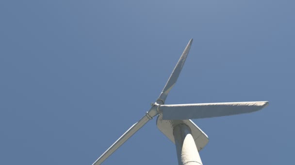 4 k 風車タービンきれいな、緑の風のエネルギー、新たな力. — ストック動画