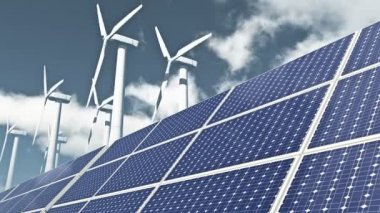 4 k güneş panelleri ve rüzgar enerjisi, yeşil ücretsiz temiz enerji, uçan timelapse bulutlar.