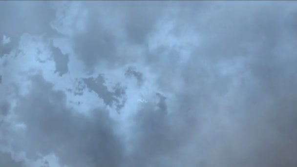 4k Gewitterwolken Nebel Gas Rauch, Donner Blitz Dunst Himmel, Atmosphäre Hintergrund — Stockvideo