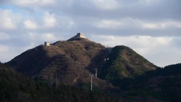 Panoramic of the Great Wall fortress hill mountains,China Chinese elements. — Stock Video