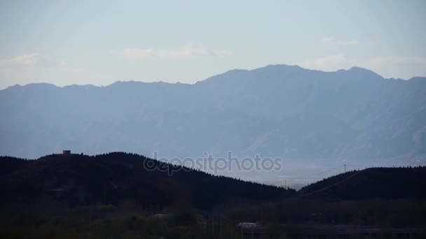 Panoramic of hill mountains silhouette in autumn. — Stock Video