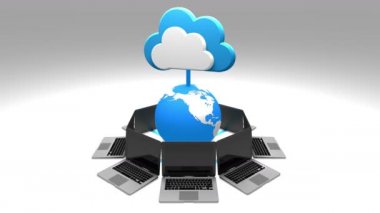 4k, bilgilendirici bulut güncelleştirmek, toprak ve dizüstü bilgisayar, bulut bilgi işlem kavramı döndürün