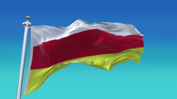 4k Zuid-Ossetië Nationale vlag rimpels naadloze golvende wind lucht achtergrond. — Stockvideo
