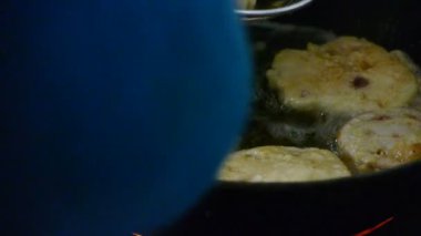 Pan kızarmış lezzetli yemek, yemek.