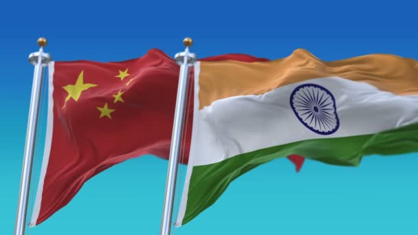 4K sömlös Indien och Kina flaggor med Blue Sky bakgrund, IND i CHN CN. — Stockvideo