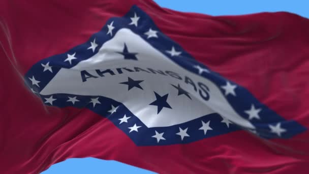 4k Arkansas Flagge, Bundesstaat in den Vereinigten Staaten von Amerika, Stoff Textur Schleife Hintergrund. — Stockvideo