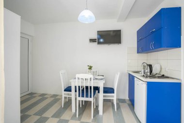 Bir mutfağın içi. 