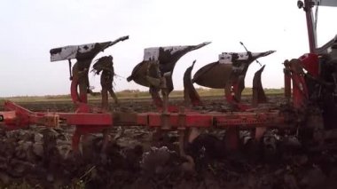 yeşil alan, Kırmızı Traktör veya arazi tarım makine çalışma