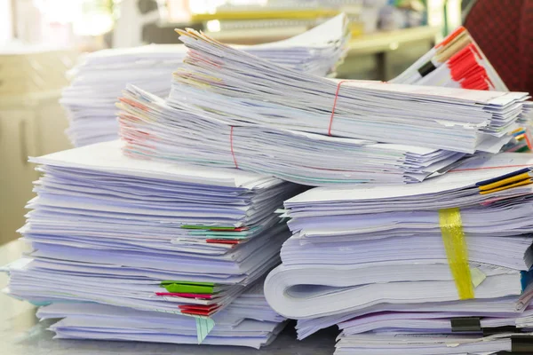 Business Concept, Pile of unfinished documents on office desk, Stack of business paper — Stock Photo, Image