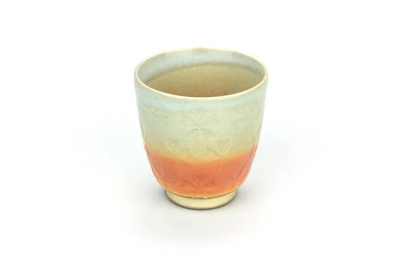 孤立在白色背景上的古董茶杯子 — 图库照片