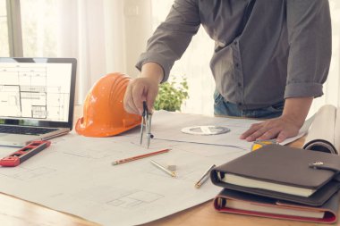 Kavramı mimar, mühendis ve mimarlar ofis planları ile çalışma